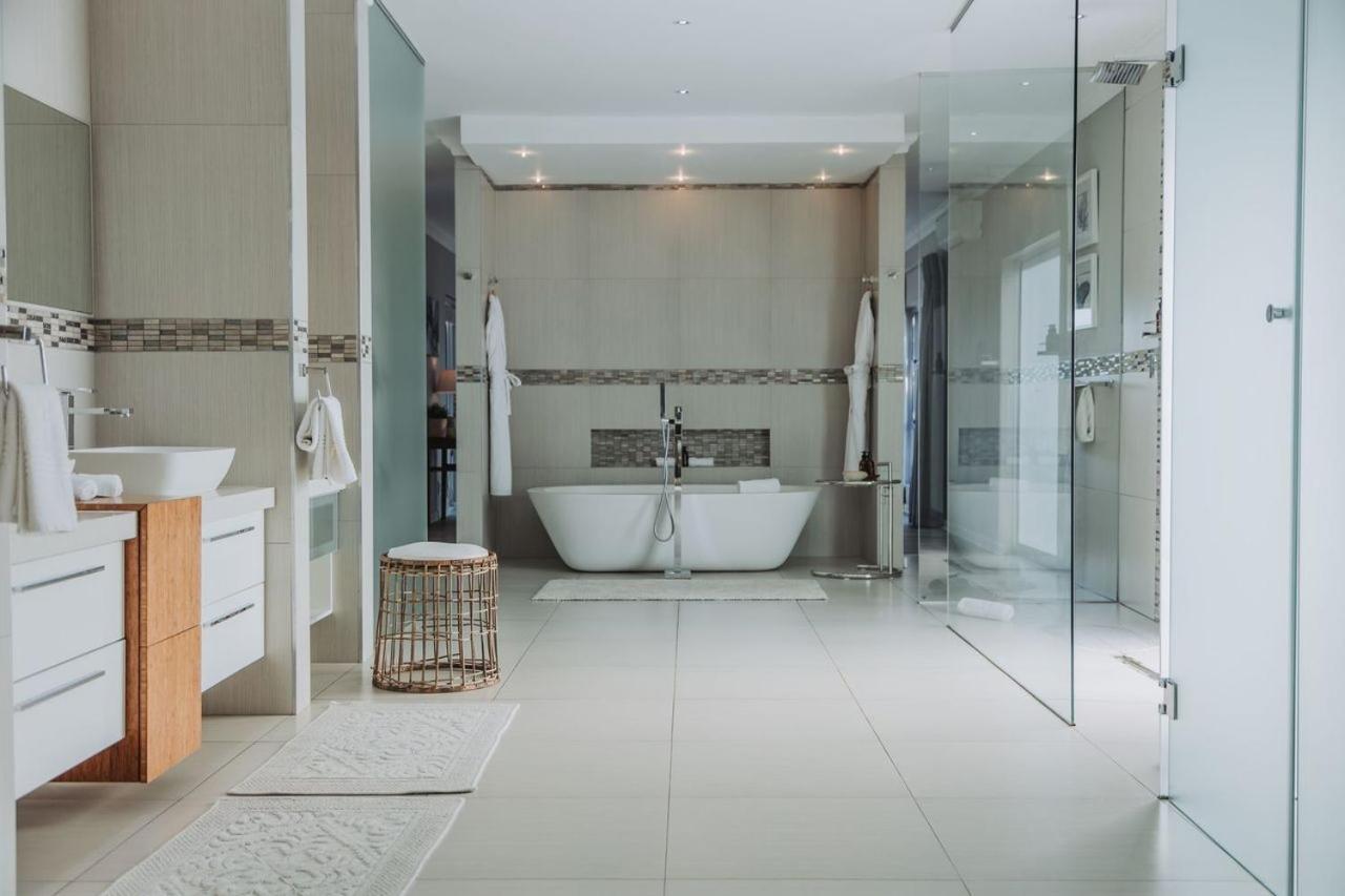 The Edge Boutique Bed And Breakfast Гонуби Экстерьер фото