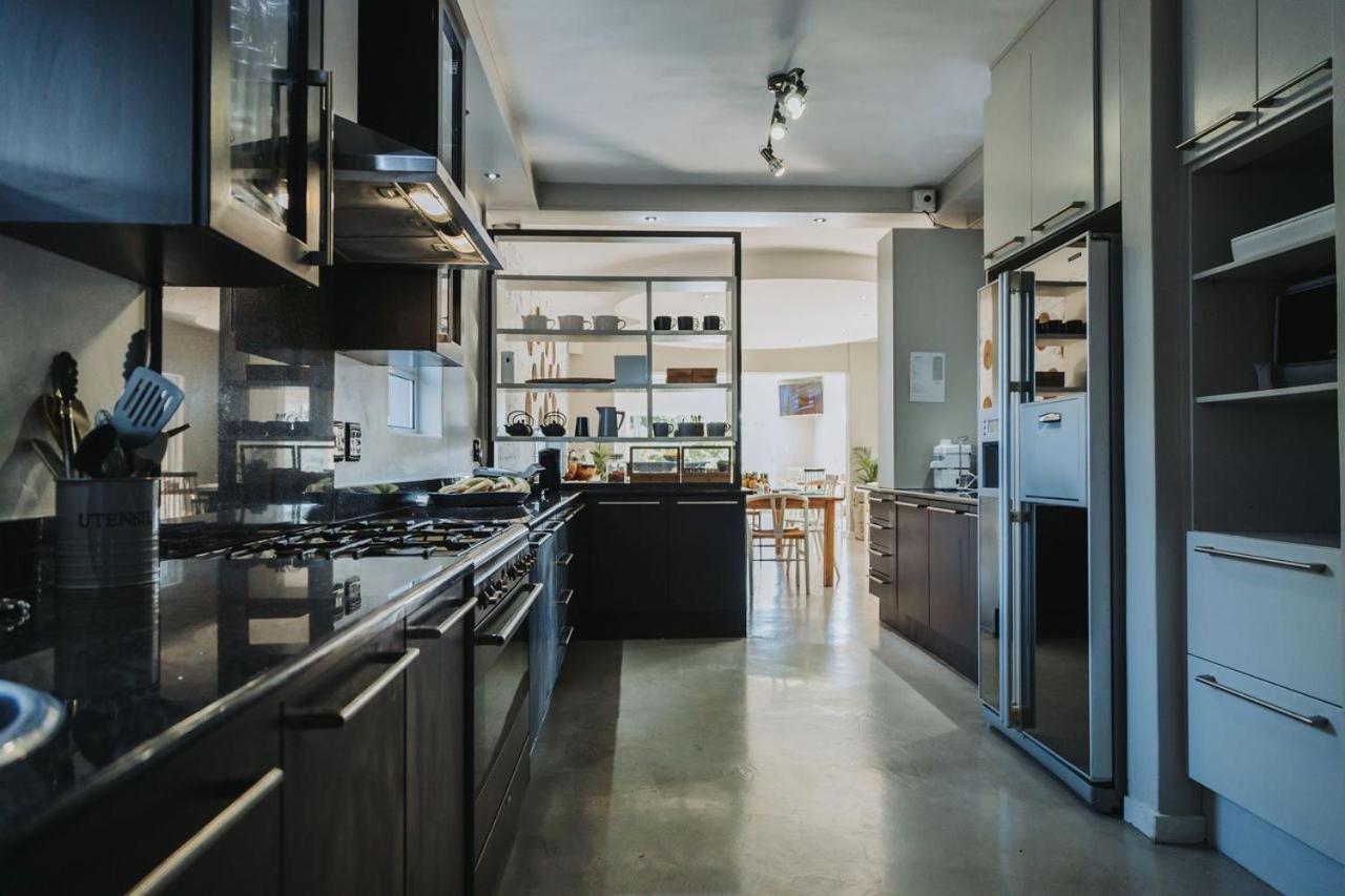 The Edge Boutique Bed And Breakfast Гонуби Экстерьер фото