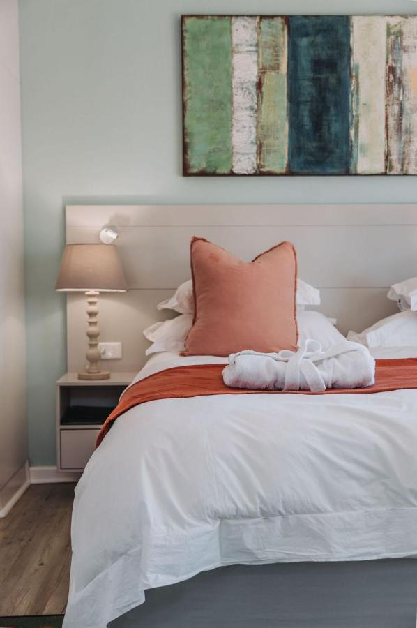 The Edge Boutique Bed And Breakfast Гонуби Экстерьер фото